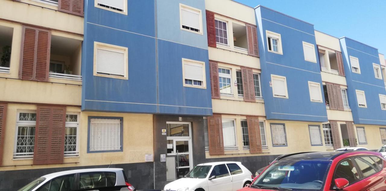 Apto Ache, Acogedor Apartamento De 66 M Con Terraza, Aire Acondicionado Y Parking Privado Gratuito Los Abrigos Εξωτερικό φωτογραφία