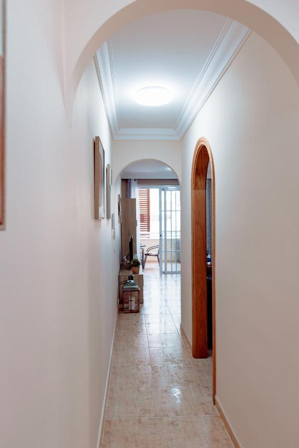 Apto Ache, Acogedor Apartamento De 66 M Con Terraza, Aire Acondicionado Y Parking Privado Gratuito Los Abrigos Εξωτερικό φωτογραφία