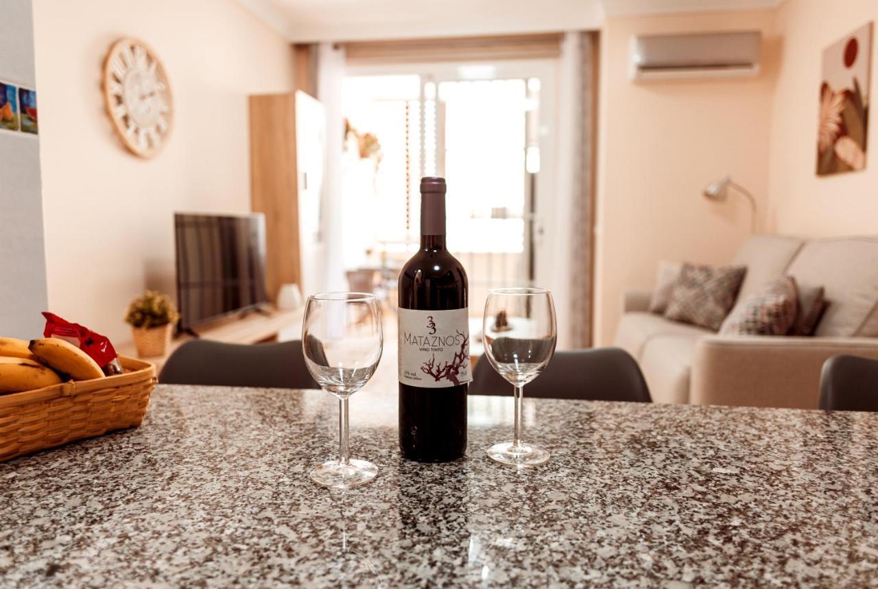 Apto Ache, Acogedor Apartamento De 66 M Con Terraza, Aire Acondicionado Y Parking Privado Gratuito Los Abrigos Εξωτερικό φωτογραφία